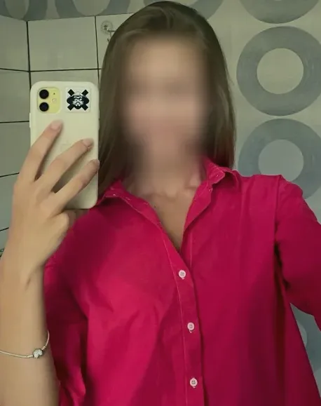 Annika, 27