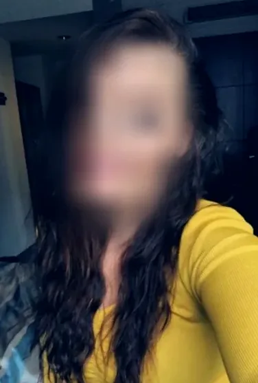 Charlotte, 35