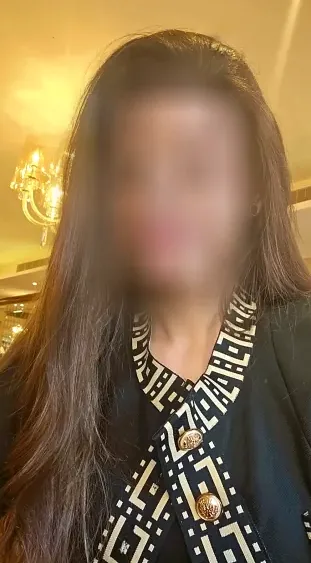 Emilia, 37