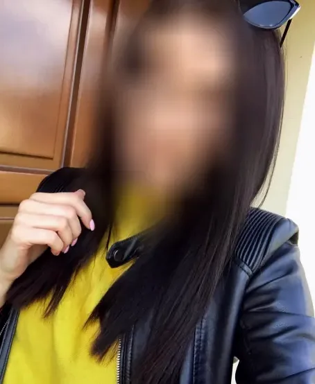 Josephine, 34
