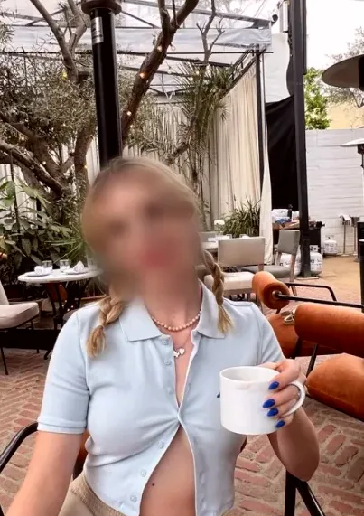 Katharina, 27