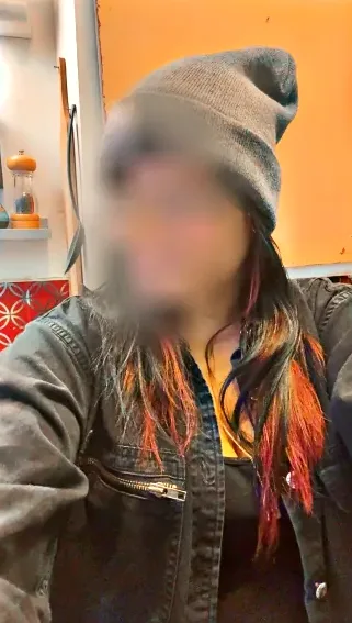 Marie, 32