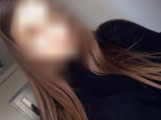 Nadine, 24