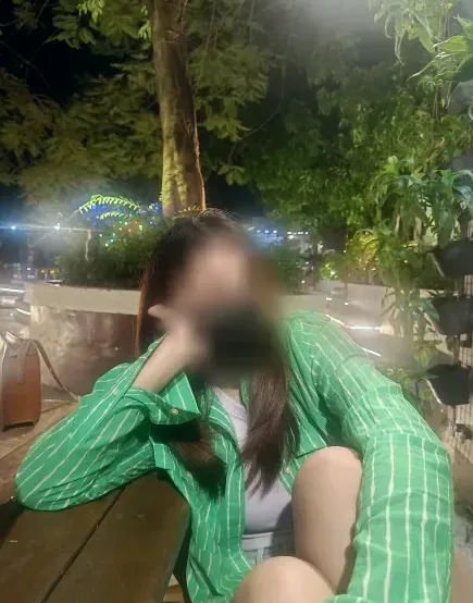 Nadja, 28
