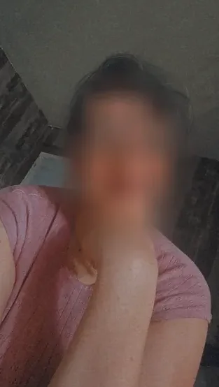 Saskia, 27