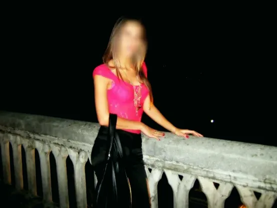Sina, 33